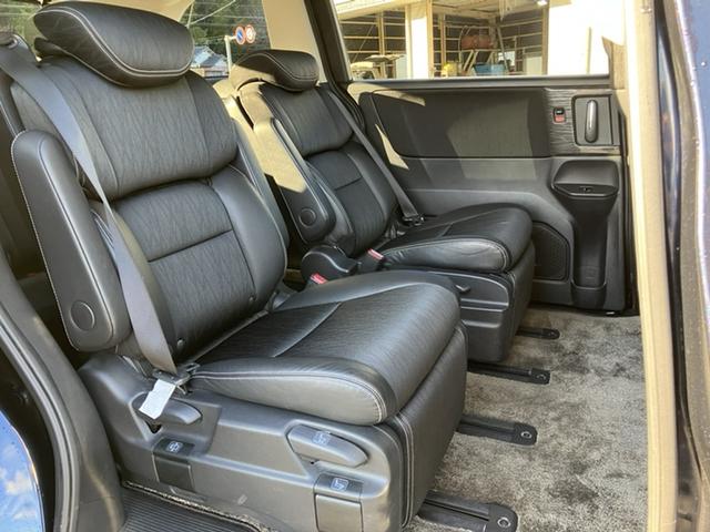 オデッセイ アブソルート　メーカーＯＰナビ／両側ＰＳＤ／ＥＴＣ／Ｂカメラ／１オーナー車　電動格納式ドアミラー　Ｂｌｕｅｔｏｏｔｈ音楽　緊急ブレーキ　スマートキー＆プッシュスタート　盗難防止　クルーズＣ　リアカメラ　ＥＴＣ装備（12枚目）