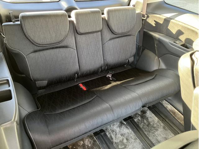 オデッセイ アブソルート　メーカーＯＰナビ／両側ＰＳＤ／ＥＴＣ／Ｂカメラ／１オーナー車　電動格納式ドアミラー　Ｂｌｕｅｔｏｏｔｈ音楽　緊急ブレーキ　スマートキー＆プッシュスタート　盗難防止　クルーズＣ　リアカメラ　ＥＴＣ装備（13枚目）