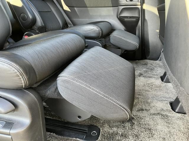 オデッセイ アブソルート　メーカーＯＰナビ／両側ＰＳＤ／ＥＴＣ／Ｂカメラ／１オーナー車　電動格納式ドアミラー　Ｂｌｕｅｔｏｏｔｈ音楽　緊急ブレーキ　スマートキー＆プッシュスタート　盗難防止　クルーズＣ　リアカメラ　ＥＴＣ装備（27枚目）