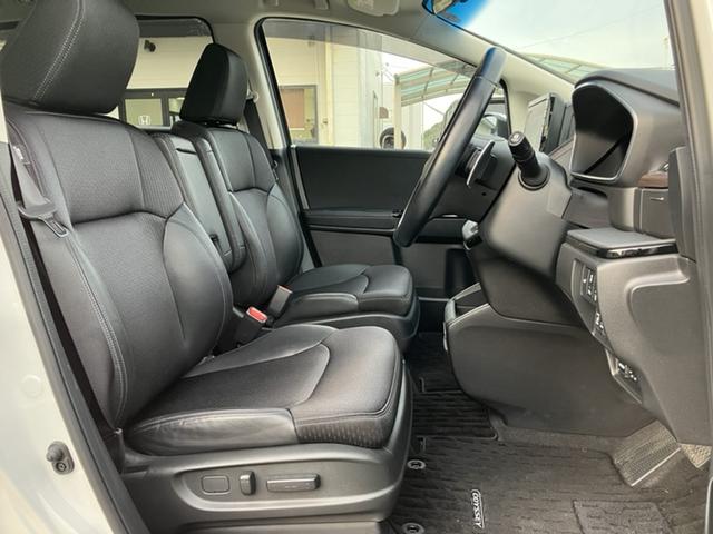 オデッセイ アブソルート・ＥＸ　Ｇａｔｈｅｒｓ１０型ナビ／マルチビュー／前後ドラレコ／ＢＳＭ／両側ＰＳＤ／ＥＴＣ２．０／Ｂカメラ／Ｐシート／Ｐセンサー／１オーナー車　パーキングサポート　ＬＫＡＳ　シ－トヒ－タ－　バックモニター　禁煙（11枚目）