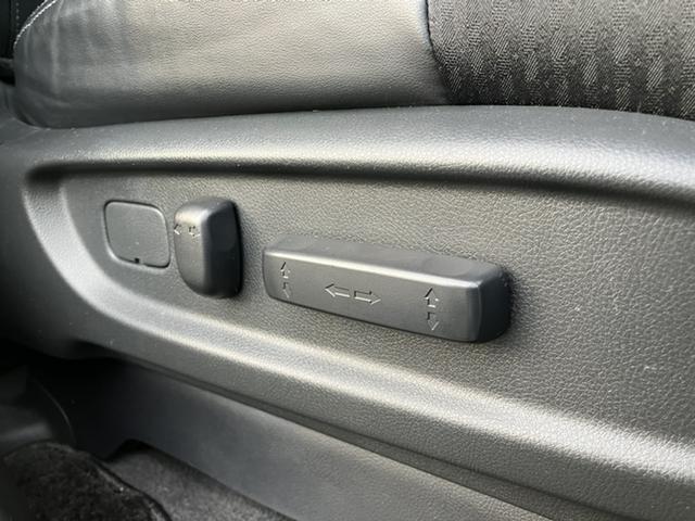 オデッセイ アブソルート・ＥＸ　Ｇａｔｈｅｒｓ１０型ナビ／マルチビュー／前後ドラレコ／ＢＳＭ／両側ＰＳＤ／ＥＴＣ２．０／Ｂカメラ／Ｐシート／Ｐセンサー／１オーナー車　パーキングサポート　ＬＫＡＳ　シ－トヒ－タ－　バックモニター　禁煙（29枚目）