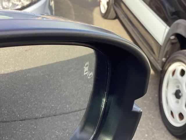 �u���C���h�X�|�b�g�C���t�H���[�V�������ځ��΂ߌ�납��̎ԗ��ڋ߂�m�点�A�Ԑ��ύX�Ȃǂ��X���[�Y�Ɂ�