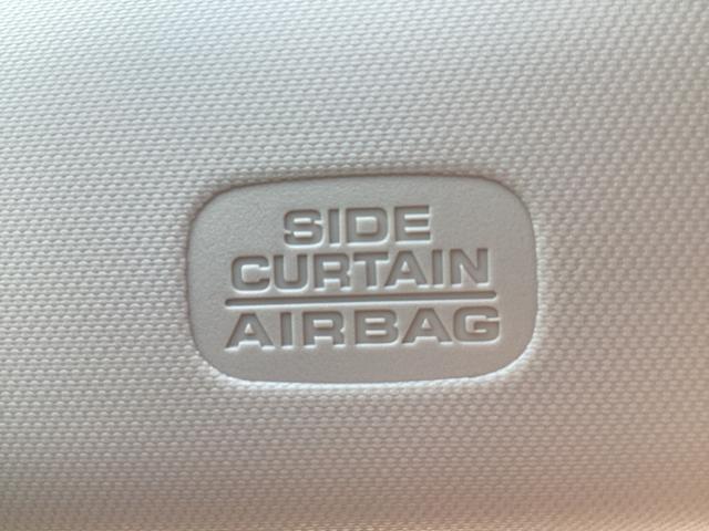 �T�C�h�J�[�e���G�A�o�b�N�V�X�e����