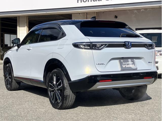 ヴェゼル ｅ：ＨＥＶＰＬａＹ　Ｈコネクトナビ／ムーンルーフ／ＢＳＭ／ＥＴＣ２．０／Ｂカメラ／Ｐセンサー／シートヒーター／１オーナー車　衝突被害軽減ブレーキ　カーテンエアバッグ　盗難防止装置　アイドルストップ　ＡＢＳ　ＥＳＣ　禁煙（7枚目）