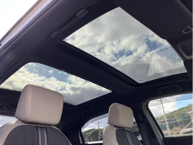 ヴェゼル ｅ：ＨＥＶＰＬａＹ　Ｈコネクトナビ／ムーンルーフ／ＢＳＭ／ＥＴＣ２．０／Ｂカメラ／Ｐセンサー／シートヒーター／１オーナー車　衝突被害軽減ブレーキ　カーテンエアバッグ　盗難防止装置　アイドルストップ　ＡＢＳ　ＥＳＣ　禁煙（16枚目）