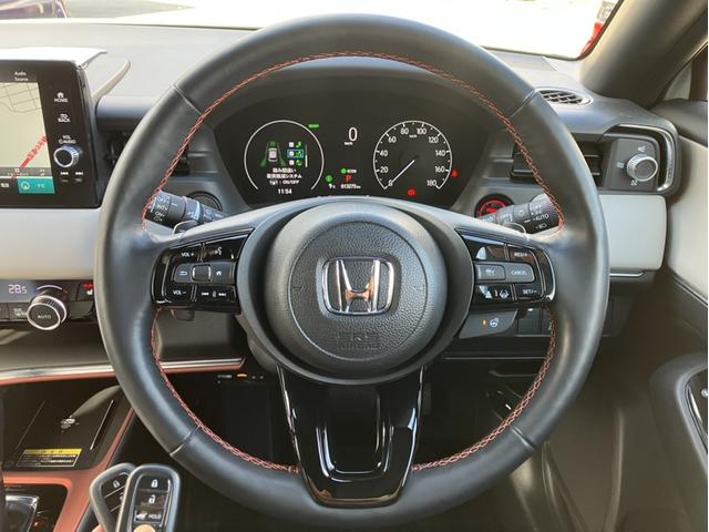 ヴェゼル ｅ：ＨＥＶＰＬａＹ　Ｈコネクトナビ／ムーンルーフ／ＢＳＭ／ＥＴＣ２．０／Ｂカメラ／Ｐセンサー／シートヒーター／１オーナー車　衝突被害軽減ブレーキ　カーテンエアバッグ　盗難防止装置　アイドルストップ　ＡＢＳ　ＥＳＣ　禁煙（24枚目）