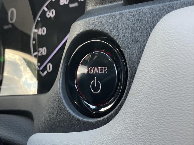 ヴェゼル ｅ：ＨＥＶＰＬａＹ　Ｈコネクトナビ／ムーンルーフ／ＢＳＭ／ＥＴＣ２．０／Ｂカメラ／Ｐセンサー／シートヒーター／１オーナー車　衝突被害軽減ブレーキ　カーテンエアバッグ　盗難防止装置　アイドルストップ　ＡＢＳ　ＥＳＣ　禁煙（29枚目）