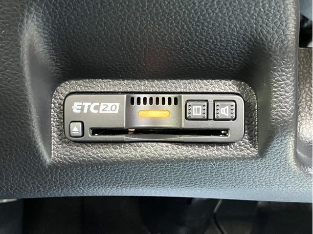 ヴェゼル ｅ：ＨＥＶＰＬａＹ　Ｈコネクトナビ／ムーンルーフ／ＢＳＭ／ＥＴＣ２．０／Ｂカメラ／Ｐセンサー／シートヒーター／１オーナー車　衝突被害軽減ブレーキ　カーテンエアバッグ　盗難防止装置　アイドルストップ　ＡＢＳ　ＥＳＣ　禁煙（31枚目）