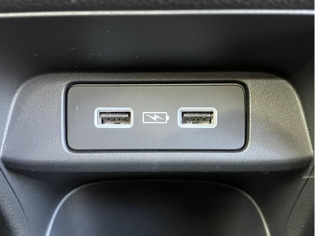 ヴェゼル ｅ：ＨＥＶＰＬａＹ　Ｈコネクトナビ／ムーンルーフ／ＢＳＭ／ＥＴＣ２．０／Ｂカメラ／Ｐセンサー／シートヒーター／１オーナー車　衝突被害軽減ブレーキ　カーテンエアバッグ　盗難防止装置　アイドルストップ　ＡＢＳ　ＥＳＣ　禁煙（34枚目）