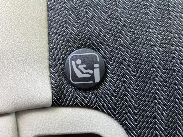 ヴェゼル ｅ：ＨＥＶＰＬａＹ　Ｈコネクトナビ／ムーンルーフ／ＢＳＭ／ＥＴＣ２．０／Ｂカメラ／Ｐセンサー／シートヒーター／１オーナー車　衝突被害軽減ブレーキ　カーテンエアバッグ　盗難防止装置　アイドルストップ　ＡＢＳ　ＥＳＣ　禁煙（42枚目）