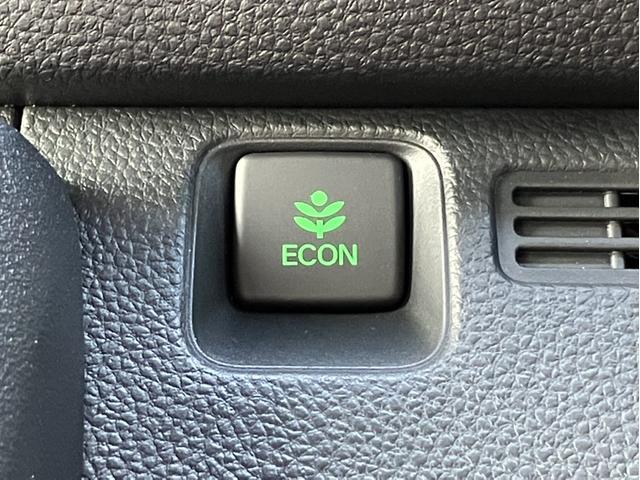 �d�b�n�m�E�R��̂����^�]���ɂ̓��[�^�[���̏ؖ����O���[���ɁB�N���}�S�̂��R��[�h�ɂ��܂��A���Ȃ��̃G�R�^�]���A���̎肱�̎�ŃT�|�[�g���܂��B