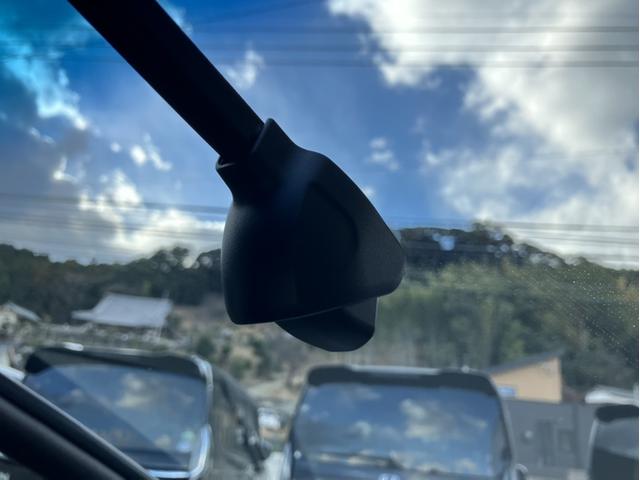 フィット ホーム　純正７型ナビ／前後ドラレコ／ＬＥＤヘッドライト／Ｂカメラ／Ｐセンサー／１オーナー車　衝突軽減ブレーキ　レーンキープアシスト　ＢＴ　禁煙車　電動格納ドアミラー　ワンオーナー　リアカメ　ＬＥＤライト（18枚目）