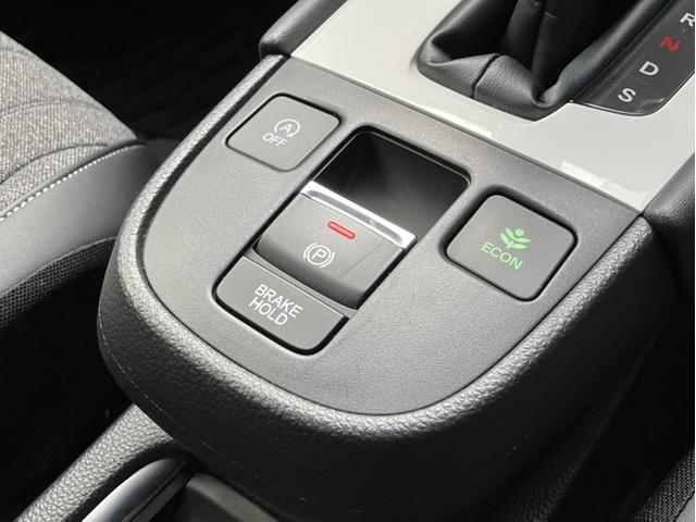 フィット ホーム　純正７型ナビ／前後ドラレコ／ＬＥＤヘッドライト／Ｂカメラ／Ｐセンサー／１オーナー車　衝突軽減ブレーキ　レーンキープアシスト　ＢＴ　禁煙車　電動格納ドアミラー　ワンオーナー　リアカメ　ＬＥＤライト（22枚目）