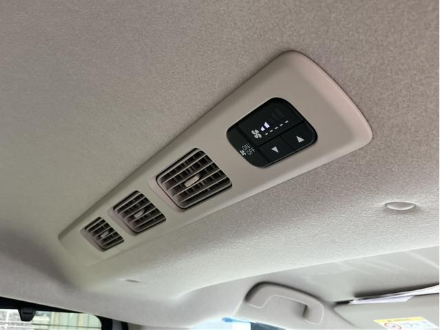 ���A�N�[���[��