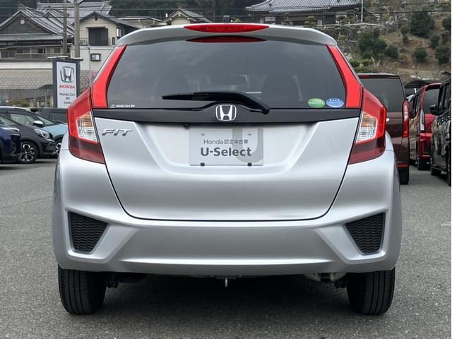 �L�ڂ���Ă��܂��ʐ^�ȊO�ɋC�ɂȂ�ӏ����������܂�����B�e���Ă����肢�����܂��A���C�y�ɂ��\���o��������