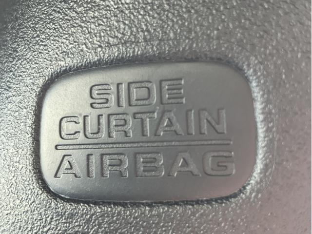 �T�C�h�J�[�e���G�A�o�b�N�V�X�e����