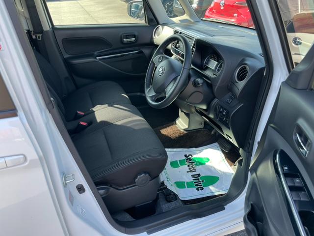 �X�ܕ��݂̃T�[�r�X�H��ɂăz���_�Ԃ�m��s�������T�[�r�X�X�^�b�t���S�����߂Ĕ[�Ԑ��������{�v���܂��B