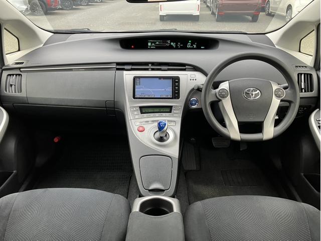 プリウス Ｓ　純正７型フルセグナビ／Ｂカメラ／ＥＴＣ／ＨＩＤヘッドライト　スマートＫＥＹ　前席パワーウィンドウ　ＶＳＣ　ダブルエアバック　禁煙　ナビＴＶ　フルセグテレビ　キーレスエントリー　ＤＶＤ視聴可能　エアＢ（10枚目）