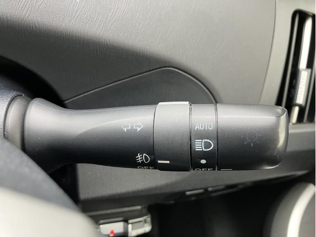 プリウス Ｓ　純正７型フルセグナビ／Ｂカメラ／ＥＴＣ／ＨＩＤヘッドライト　スマートＫＥＹ　前席パワーウィンドウ　ＶＳＣ　ダブルエアバック　禁煙　ナビＴＶ　フルセグテレビ　キーレスエントリー　ＤＶＤ視聴可能　エアＢ（27枚目）