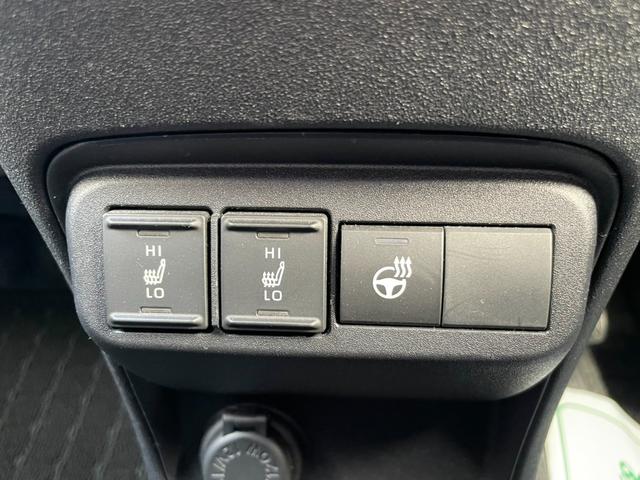 シエンタ Ｚ　純正１０．５型Ｄオーディオ／パノラミックビューカメラー／ＯＰフォグ／両側ＰＳＤ／ＢＳＭ／Ｗシートヒーター／ＥＴＣ／７人乗り　３６０°カメラ　Ｒカメラ　アイドリングストップ　フロントカメラ　禁煙　ＵＳＢ（15枚目）