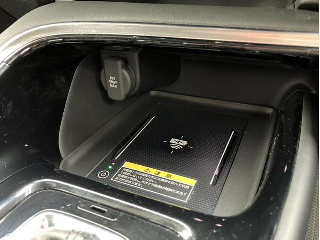 �X�}�[�g�t�H����u�������ŏ[�d�\�B�P�[�u�����Ȃ��ς킵��������܂���B