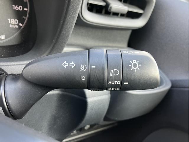 �I�[�g���C�g��