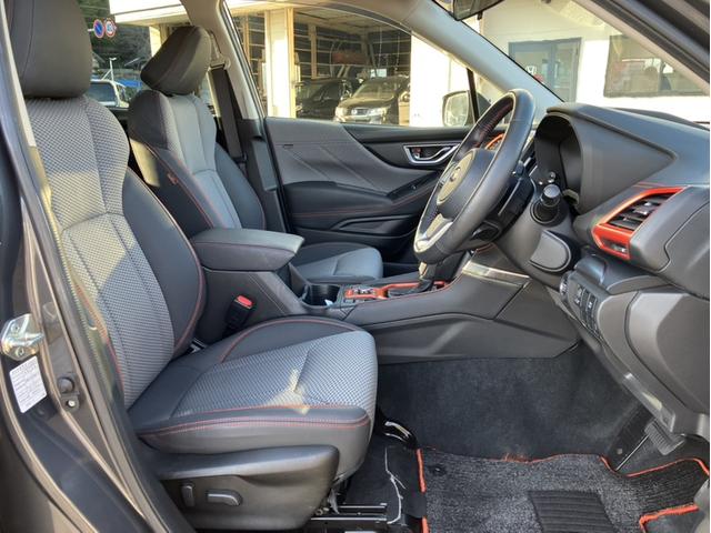 �X�ܕ��݂̃T�[�r�X�H��ɂăz���_�Ԃ�m��s�������T�[�r�X�X�^�b�t���S�����߂Ĕ[�Ԑ��������{�v���܂��B