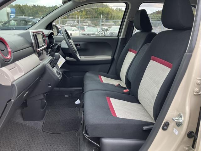 �X�ܕ��݂̃T�[�r�X�H��ɂăz���_�Ԃ�m��s�������T�[�r�X�X�^�b�t���S�����߂Ĕ[�Ԑ��������{�v���܂��B