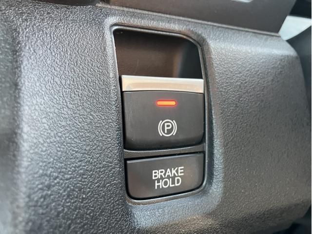 Ｎ－ＢＯＸカスタム ターボコーディネートスタイル　Ｇａｔｈｅｒｓ９型ナビ／３カメドラレコ／サンシェード内蔵大型ルーフコンソール／両側ＰＳＤ／ＥＴＣ２．０／Ｂカメラ／Ｐセンサー／１オーナー車　ＵＳＢポート　クリアランスソナー　レーンアシスト　キーフリー（23枚目）