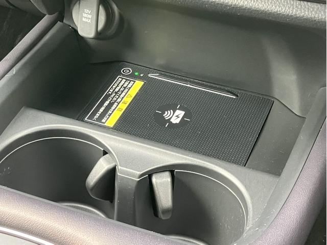 �X�}�[�g�t�H����u�������ŏ[�d�\�B�P�[�u�����Ȃ��ς킵��������܂���B