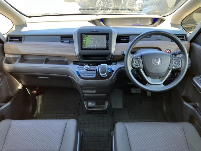 フリードハイブリッド ハイブリッド・Ｇ　純正７型ナビ／前方ドラレコ／両側ＰＳＤ／Ｂカメラ／ＥＴＣ／シートヒーター／ＬＥＤヘッドライト／自社レンタＵＰ　電動格納ドアミラー　ＬＫＡＳ　１オーナー車　両側パワスラドア　追従クルコン　フルセグテレビ（10枚目）