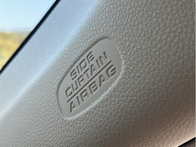 �T�C�h�J�[�e���G�A�o�b�N�V�X�e����