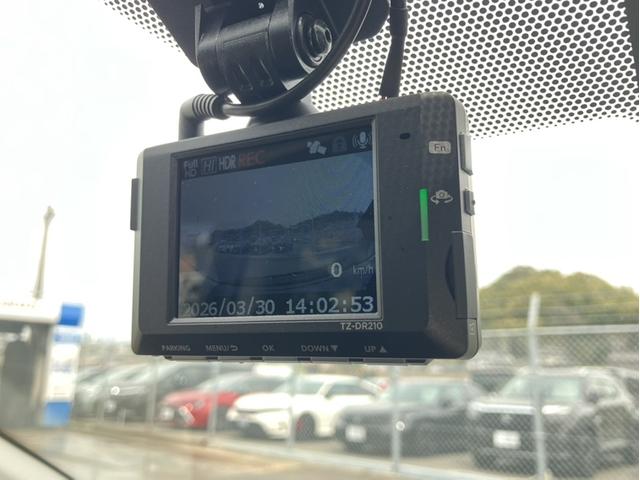 ���A�K���i�̃h���C�u���R�[�_�[�i�t�����g�E���A�j�����Ă��܂��I