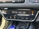 ハイブリッドＺ・ホンダセンシング　社外８インチナビ／Ｂカメラ／ＥＴＣ／シートヒーター／１オーナー車　地デジチューナー　スマートキ－　運転席助手席エアバッグ　Ｂｌｕｅｔｏｏｔｈ対応　電動格納ドアミラー　車線逸脱　１オーナ－　ＥＳＣ（19枚目）