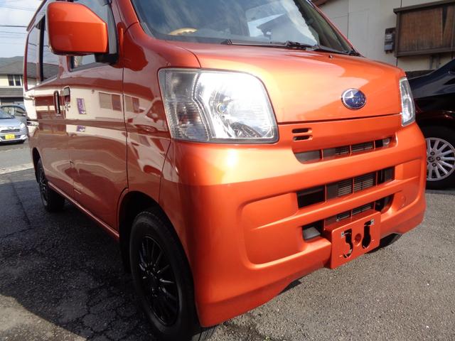 サンバーバン ＶＣターボ　１年保証　禁煙１オーナー　５速ＭＴ　両スライドドア　２分割リアシート　ＳＤナビ　フルセグ　ＤＶＤ再　Ｂｌｕｅｔｏｏｔｈ　Ｂカメラ　ＥＴＣ　外スピーカー　外アルミ　純正リアカーテン　フィルム施工　車中泊（7枚目）