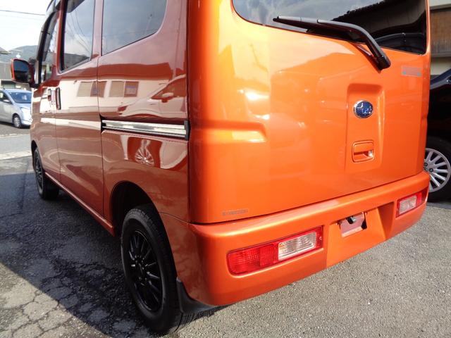 サンバーバン ＶＣターボ　１年保証　禁煙１オーナー　５速ＭＴ　両スライドドア　２分割リアシート　ＳＤナビ　フルセグ　ＤＶＤ再　Ｂｌｕｅｔｏｏｔｈ　Ｂカメラ　ＥＴＣ　外スピーカー　外アルミ　純正リアカーテン　フィルム施工　車中泊（18枚目）