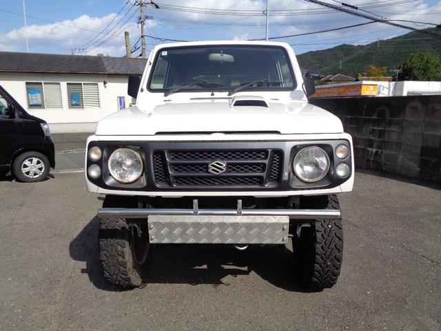 ジムニー ランドベンチャー　ＪＡ２２Ｗターボ　ＡＴ　リフトアップ　社外フロント＆サイド＆リアバンパー　背面タイヤレス　社外ハンドル　社外１６インチアルミ＆ヨコハマジオランダー　アンダーガード　外装同色塗装済　ＣＤ　ＵＳＢ（2枚目）