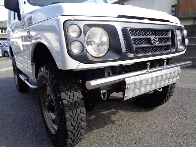 ジムニー ランドベンチャー　ＪＡ２２Ｗターボ　ＡＴ　リフトアップ　社外フロント＆サイド＆リアバンパー　背面タイヤレス　社外ハンドル　社外１６インチアルミ＆ヨコハマジオランダー　アンダーガード　外装同色塗装済　ＣＤ　ＵＳＢ（7枚目）