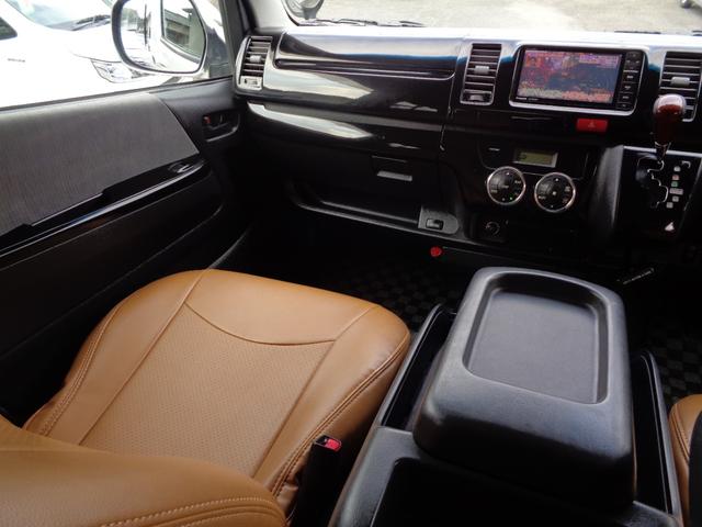 ハイエースバン ロングスーパーＧＬ　３０００ｃｃディーゼルターボ　キーレス　ＳＤナビ　フルセグ　ＤＶＤ再　Ｂｌｕｅｔｏｏｔｈ　Ｂカメラ　ＥＴＣ　ドラレコ前後付きＤインナーミラー　ベッドキット　外ショック　１７ＡＷ　ＨＩＤ　Ｔベル交換渡し（22枚目）