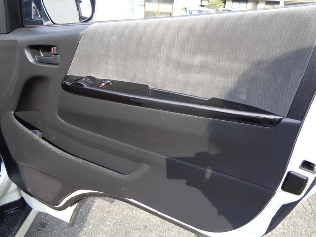 ハイエースバン ロングスーパーＧＬ　３０００ｃｃディーゼルターボ　キーレス　ＳＤナビ　フルセグ　ＤＶＤ再　Ｂｌｕｅｔｏｏｔｈ　Ｂカメラ　ＥＴＣ　ドラレコ前後付きＤインナーミラー　ベッドキット　外ショック　１７ＡＷ　ＨＩＤ　Ｔベル交換渡し（28枚目）