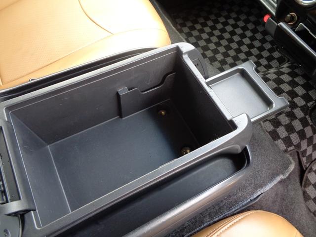 ハイエースバン ロングスーパーＧＬ　３０００ｃｃディーゼルターボ　キーレス　ＳＤナビ　フルセグ　ＤＶＤ再　Ｂｌｕｅｔｏｏｔｈ　Ｂカメラ　ＥＴＣ　ドラレコ前後付きＤインナーミラー　ベッドキット　外ショック　１７ＡＷ　ＨＩＤ　Ｔベル交換渡し（37枚目）