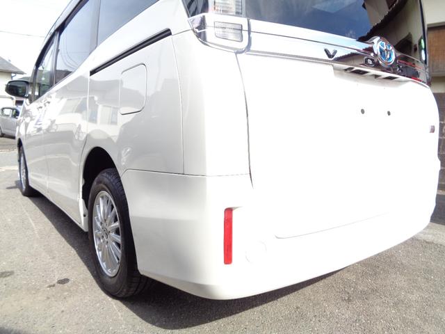 ヴォクシー ハイブリッドV 禁煙車 プッシュスタート スマートキー 後席モニター 両側電動ドア 純正9型ナビ フルセグTV DVD再 Bluetooth Bカメラ ETC 純正シートカバー LEDヘッドランプ 前席シートヒーター(18枚目)