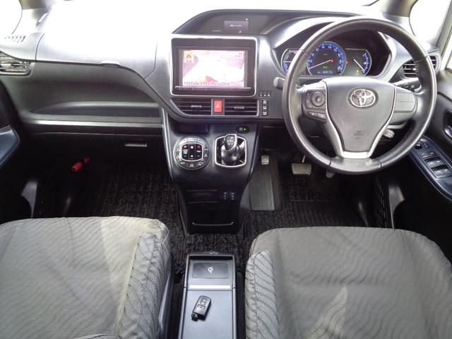 ヴォクシー ハイブリッドV 禁煙車 プッシュスタート スマートキー 後席モニター 両側電動ドア 純正9型ナビ フルセグTV DVD再 Bluetooth Bカメラ ETC 純正シートカバー LEDヘッドランプ 前席シートヒーター(21枚目)