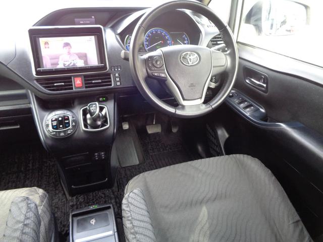 ヴォクシー ハイブリッドV 禁煙車 プッシュスタート スマートキー 後席モニター 両側電動ドア 純正9型ナビ フルセグTV DVD再 Bluetooth Bカメラ ETC 純正シートカバー LEDヘッドランプ 前席シートヒーター(23枚目)