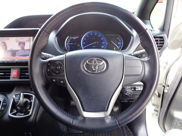 ヴォクシー ハイブリッドV 禁煙車 プッシュスタート スマートキー 後席モニター 両側電動ドア 純正9型ナビ フルセグTV DVD再 Bluetooth Bカメラ ETC 純正シートカバー LEDヘッドランプ 前席シートヒーター(31枚目)