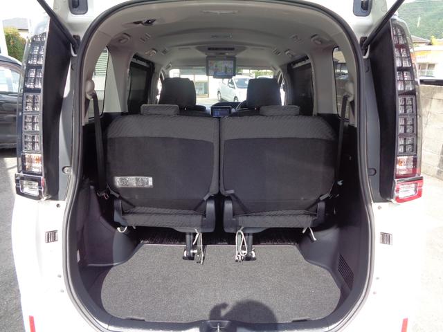 ヴォクシー ハイブリッドV 禁煙車 プッシュスタート スマートキー 後席モニター 両側電動ドア 純正9型ナビ フルセグTV DVD再 Bluetooth Bカメラ ETC 純正シートカバー LEDヘッドランプ 前席シートヒーター(48枚目)