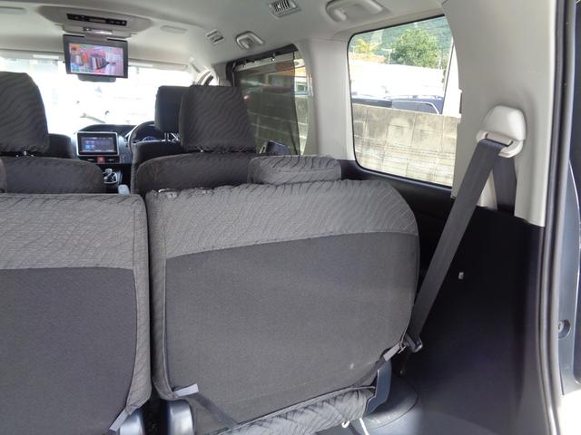 ヴォクシー ハイブリッドV 禁煙車 プッシュスタート スマートキー 後席モニター 両側電動ドア 純正9型ナビ フルセグTV DVD再 Bluetooth Bカメラ ETC 純正シートカバー LEDヘッドランプ 前席シートヒーター(50枚目)