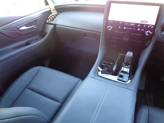 アルファードハイブリッド Ｚ　禁煙１オーナー　モデリスタエアロ　１３．２型後席モニター　左右独立ムーンルーフ　ユニバーサルステップ　Ｄインナーミラー　ＨＵＤ　トヨタチームメイト　アドバンスパーク　全方位カメラ　１４型コネクトナビ（22枚目）