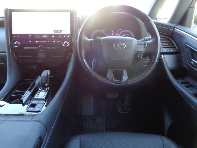 アルファードハイブリッド Ｚ　禁煙１オーナー　モデリスタエアロ　１３．２型後席モニター　左右独立ムーンルーフ　ユニバーサルステップ　Ｄインナーミラー　ＨＵＤ　トヨタチームメイト　アドバンスパーク　全方位カメラ　１４型コネクトナビ（24枚目）