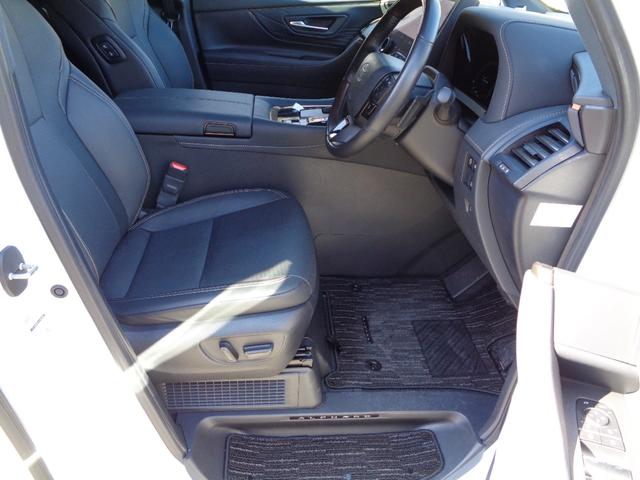 アルファードハイブリッド Ｚ　禁煙１オーナー　モデリスタエアロ　１３．２型後席モニター　左右独立ムーンルーフ　ユニバーサルステップ　Ｄインナーミラー　ＨＵＤ　トヨタチームメイト　アドバンスパーク　全方位カメラ　１４型コネクトナビ（26枚目）